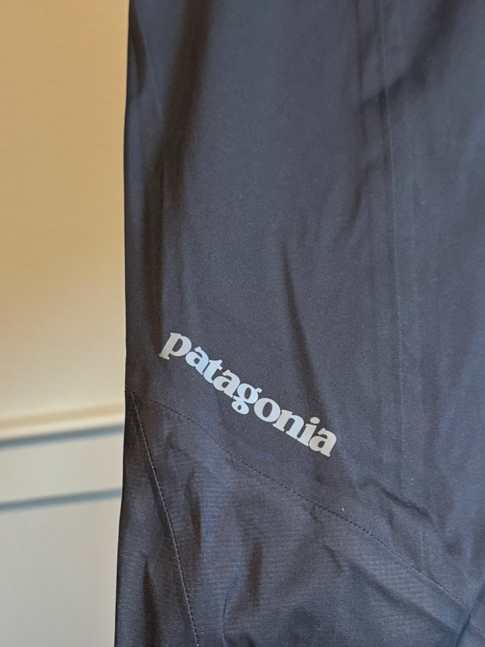 Patagonia Women’s Dirt Roamer Bike Pants Waterproof - Picture 3 of 7